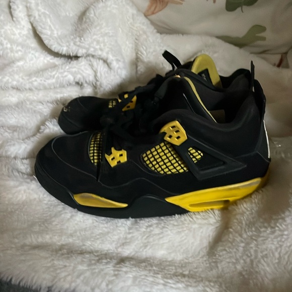 Bumble bee kid Jordan’s